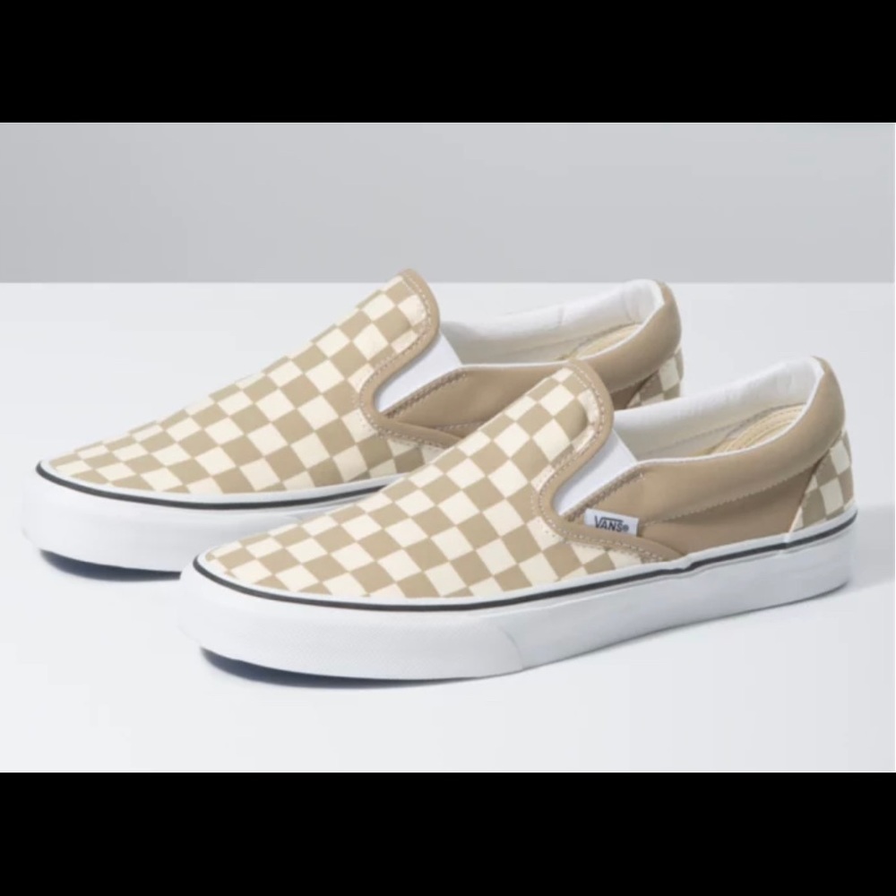 Mens Vans Classic Slip On tennis shoe